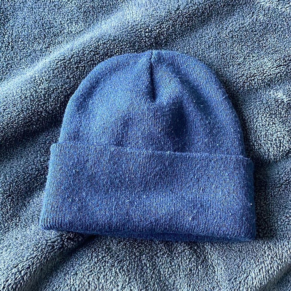 Cal beanie - Picture 2 of 2